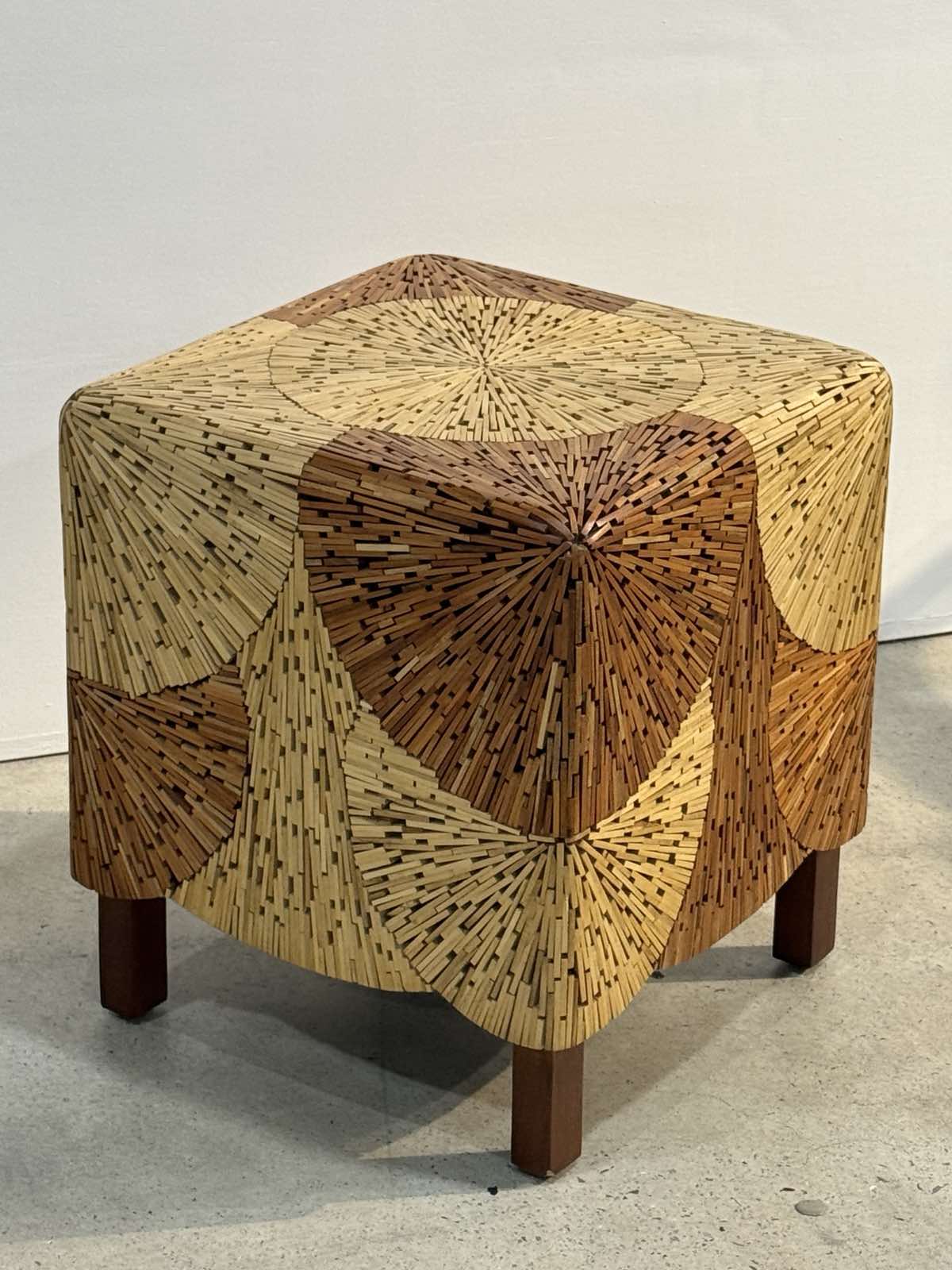 Contemporaneo furniture piece